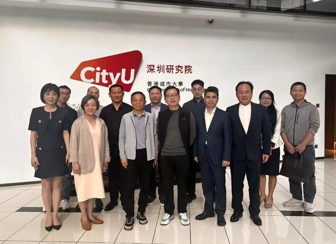 虚大科促会赴香港城市大学深圳研究院调研，费丹丹在座谈中发言